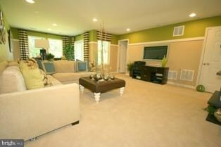 239 Mohegan Dr, Havre de Grace, MD 21078 - photo 2