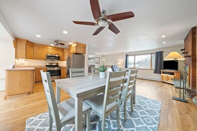 42 King Phillip Ln, Hanover, MA 02339 - photo 5