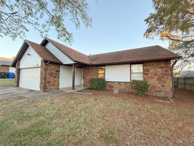 1607 W Orlando St, Broken Arrow, OK 74011 - photo 2