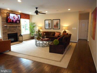 718 Chimney Rock Ct, Sykesville, MD 21784 - photo 4