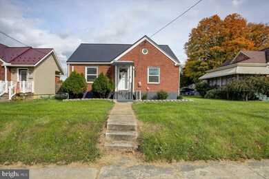 551 Wayne Ave, Chambersburg, PA 17201 - photo 2