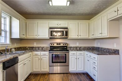 319 Shelby Cir, Shelbyville, TN 37160 - photo 7