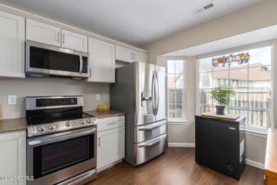Listing_701333_Photo_2