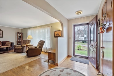 124 Ellen St, Oswego, NY 13126 - photo 5