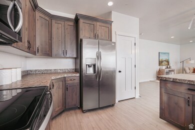 1989 N Mantle Way, Tooele, UT 84074 - photo 4