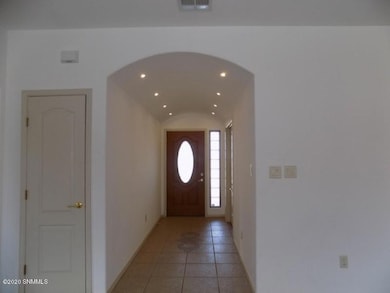 902 Hermoso El Sol, Alamogordo, NM 88310 - photo 2