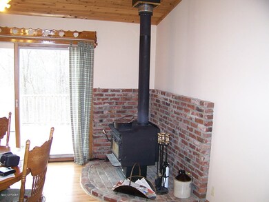 229 Husson Rd, Milford, PA 18337 - photo 4