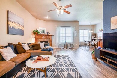 1121 Glen Eagles Ct, Norman, OK 73072 - photo 6