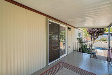 1055 N 5th St unit 123, Jacksonville, OR 97530 - photo 4