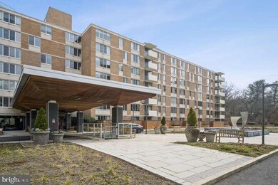 Van Ness East unit 943, Washington, DC 20008 - photo 3