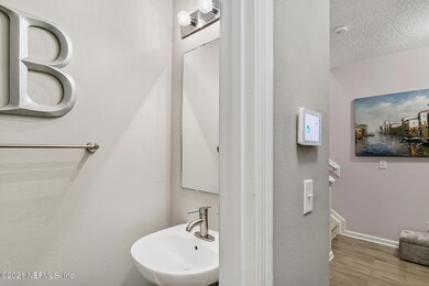 8862 Grassy Bluff Dr, Jacksonville, FL 32216 - photo 5