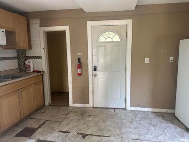 1115 E 14th St, Davenport, IA 52803 - photo 6