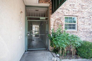 5701 Gaston Ave unit 10, Dallas, TX 75214 - photo 3