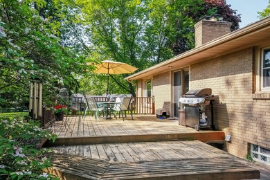 023-Deck-2794760-large