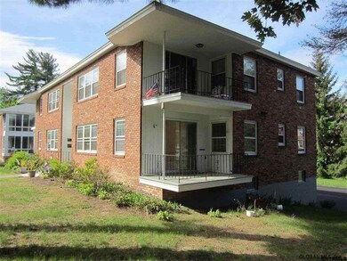 11 Minnowbrook Ave, Delmar, NY 12054 - photo 3