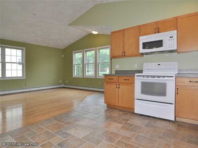 14 Stella St, Providence, RI 02909 - photo 4