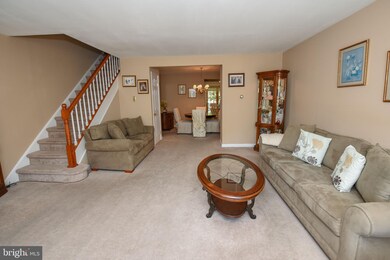 4712 Saint Denis Dr, Philadelphia, PA 19114 - photo 4