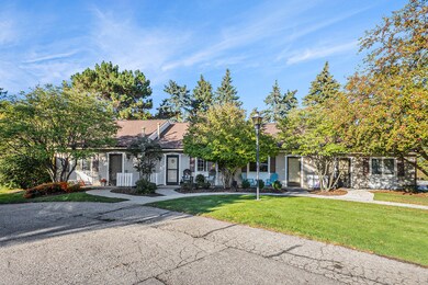 4178 Eastcastle Ct SE unit 3, Grand Rapids, MI 49508 - photo 4