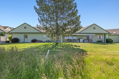 3414 Shield Crest Dr, Klamath Falls, OR 97603 - photo 5