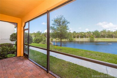 Screened-in Back Patio Overlooking the Lake