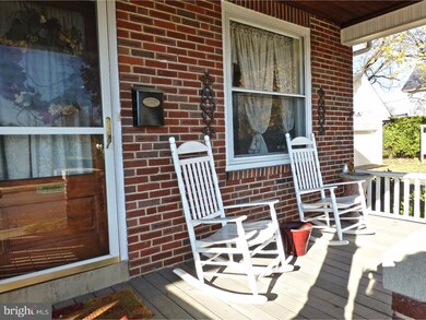 349 N Wyomissing Ave, Reading, PA 19607 - photo 2
