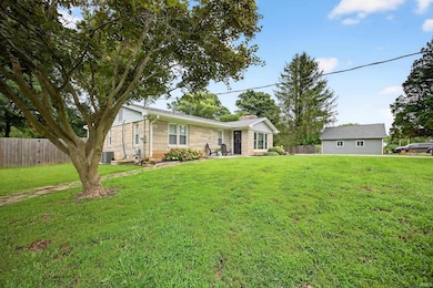 550 W Cross Rd, Bloomington, IN 47403 - photo 4