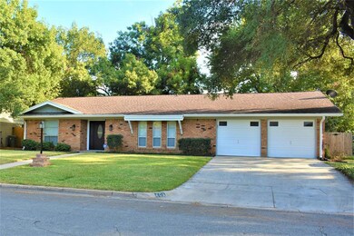 409 Brookview Dr, Hurst, TX 76054 - photo 3