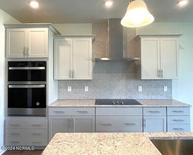 606 Kitchen 1