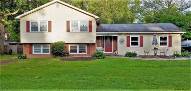 28 Chapel Ln, Glenmont, NY 12077 - photo 2