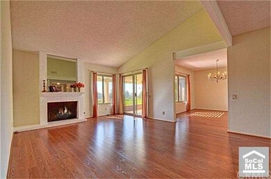 Living Room with fireplace