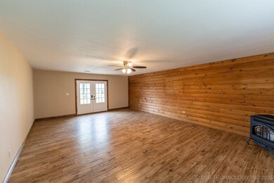 328 S 435, Pryor, OK 74361 - photo 6