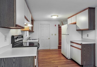 49 North St unit Left, Hingham, MA 02043 - photo 2