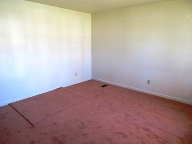 100 Wren Ct, Martinsville, VA 24112 - photo 6