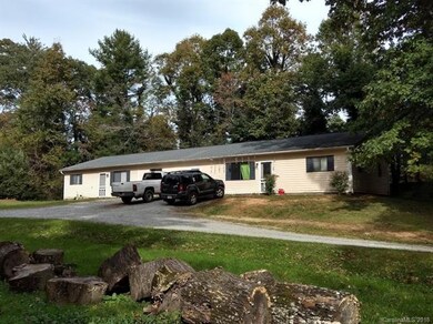 2579 Chimney Rock Rd, Hendersonville, NC 28792 - photo 4