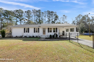 233 Halls Creek Rd, New Bern, NC 28560 - photo 4