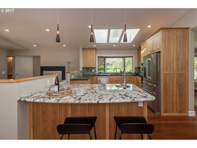 638 Spyglass Dr, Eugene, OR 97401 - photo 7