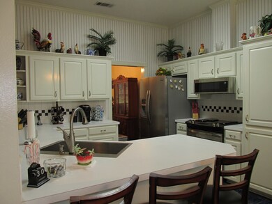 700 Oakview Dr, Nacogdoches, TX 75965 - photo 4