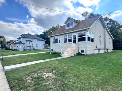 419 Fremont St, Elgin, IL 60120 - photo 2