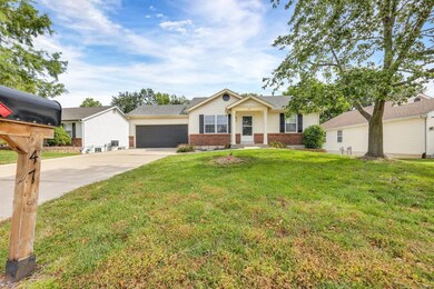 47 Jacqueline Cir, O Fallon, MO 63368 - photo 3