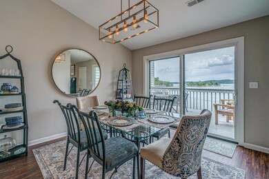 06-97 Peninsula Pointe D3 006