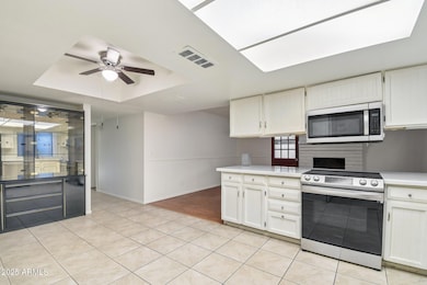 7-web-or-mls-N 36th Dr-1006-007