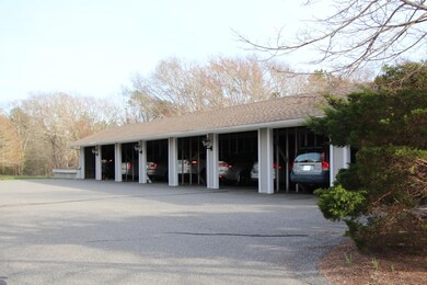 8 Teaberry Ln, Edgartown, MA 02539 - photo 4