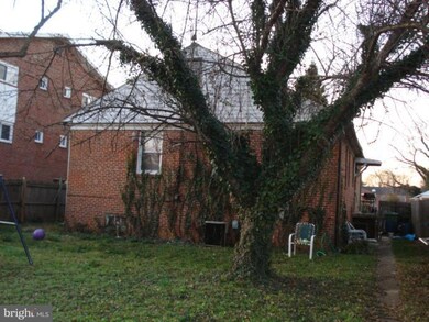 4009 W Strathmore Ave, Baltimore, MD 21215 - photo 7