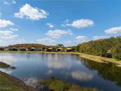 11546 Onyx Cir, Fort Myers, FL 33913 - photo 2
