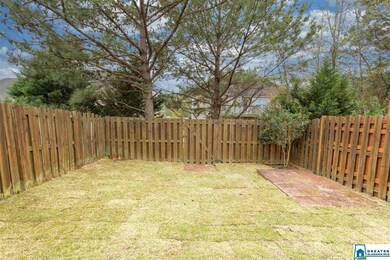 2050 Queens Ct, Moody, AL 35004 - photo 3