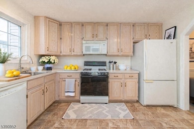 105 Roseland Ave unit 1203, Caldwell, NJ 07006 - photo 6