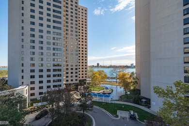 1001 W Jefferson Ave unit 1J, Detroit, MI 48226 - photo 3