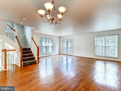 11935 Thurloe Dr, Lutherville Timonium, MD 21093 - photo 3