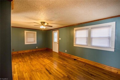 266 Skyuka Rd, Statesville, NC 28677 - photo 4