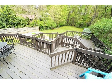 * 3 Tier Gated Deck!